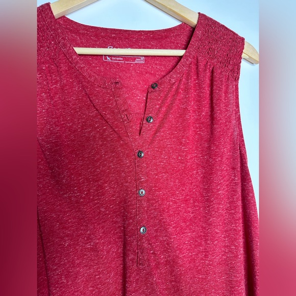 Eddie Bauer sleeveless top - Size Medium - Picture 2 of 4